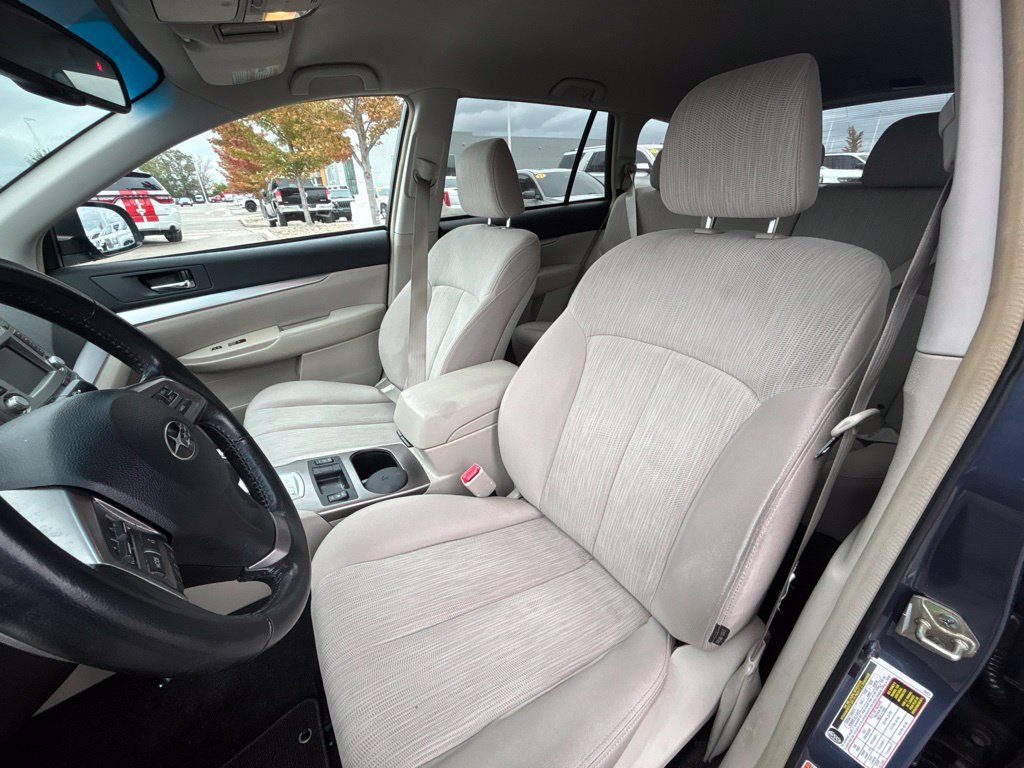 Used 2014 Subaru Outback 2.5i Premium AWD/4WD image 12