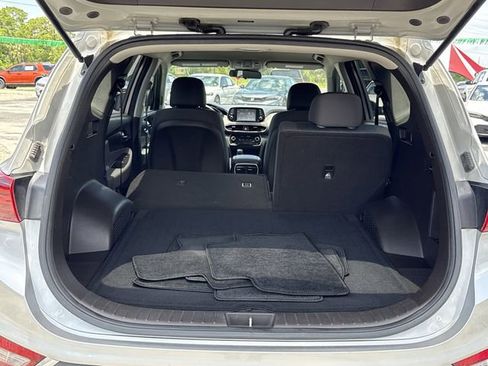 Used 2020 Hyundai Santa Fe SE FWD image 17