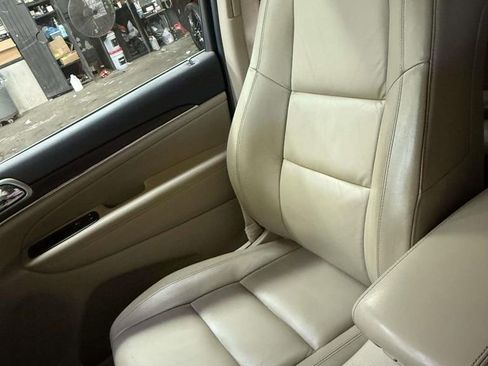 Used 2017 Jeep Grand Cherokee Limited AWD/4WD image 24