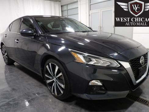 Used 2021 Nissan Altima 2.5 Platinum AWD/4WD image 1