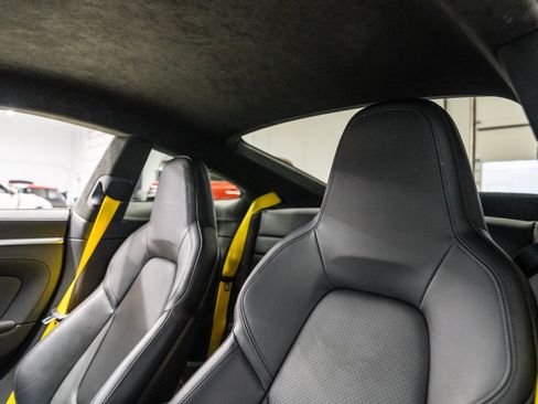 Used 2022 Porsche 911 Turbo S image 16