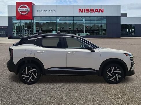 New 2026 Nissan Kicks SV w/ Cold Weather Package FWD image 8