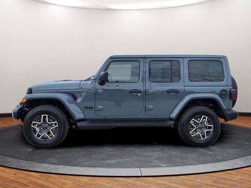 New 2026 Jeep Wrangler Unlimited Sahara w/ Safety Group AWD/4WD image 12