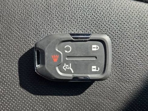 Used 2024 GMC Terrain SLT w/ LPO, Floor Liner Package AWD/4WD image 20