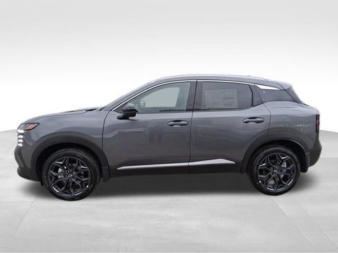 New 2026 Nissan Kicks SR w/ SR Premium Package FWD image 4