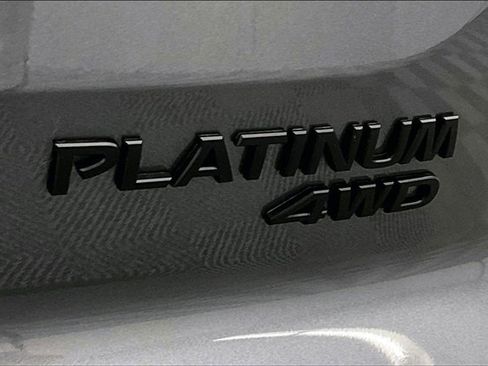 New 2025 Nissan Pathfinder Platinum image 18