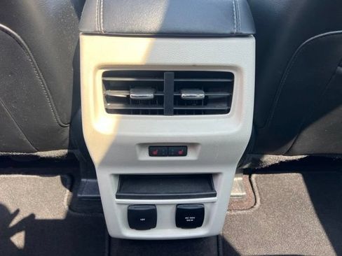 Used 2020 Ford Edge Titanium w/ Equipment Group 301A AWD/4WD image 21