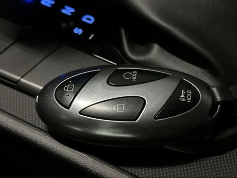 Used 2025 Hyundai Elantra Sport FWD image 28