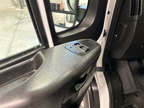 Used 2023 RAM ProMaster 2500 image 14