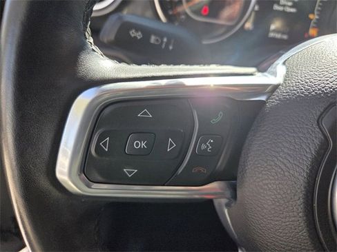 Certified 2022 Jeep Wrangler Unlimited Sahara image 23