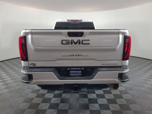 Used 2024 GMC Sierra 3500 Denali Ultimate image 4