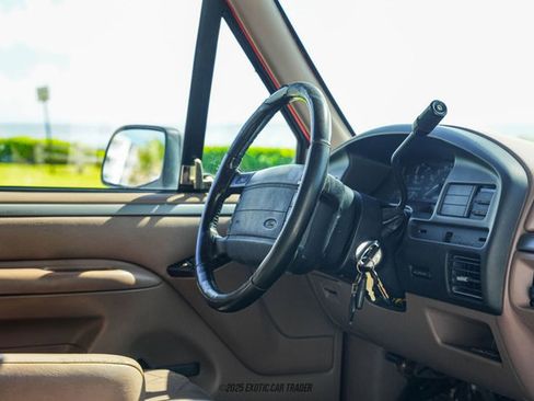 Used 1995 Ford Bronco Eddie Bauer image 41