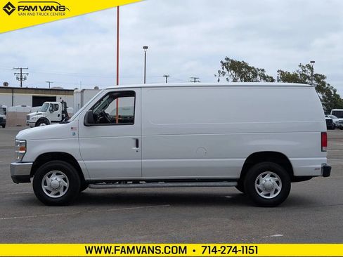 Used 2014 Ford E-250 and Econoline 250 w/ Power Group RWD image 4