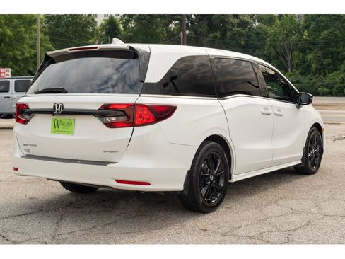Used 2023 Honda Odyssey Sport image 8