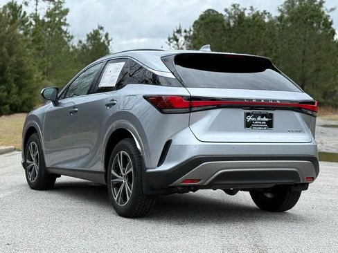 Certified 2025 Lexus RX 350 Premium w/ Accessory Package image 11