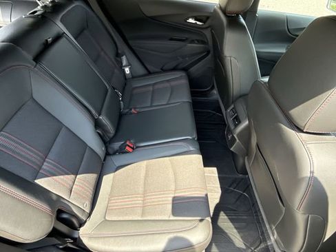 Certified 2023 Chevrolet Equinox RS image 24