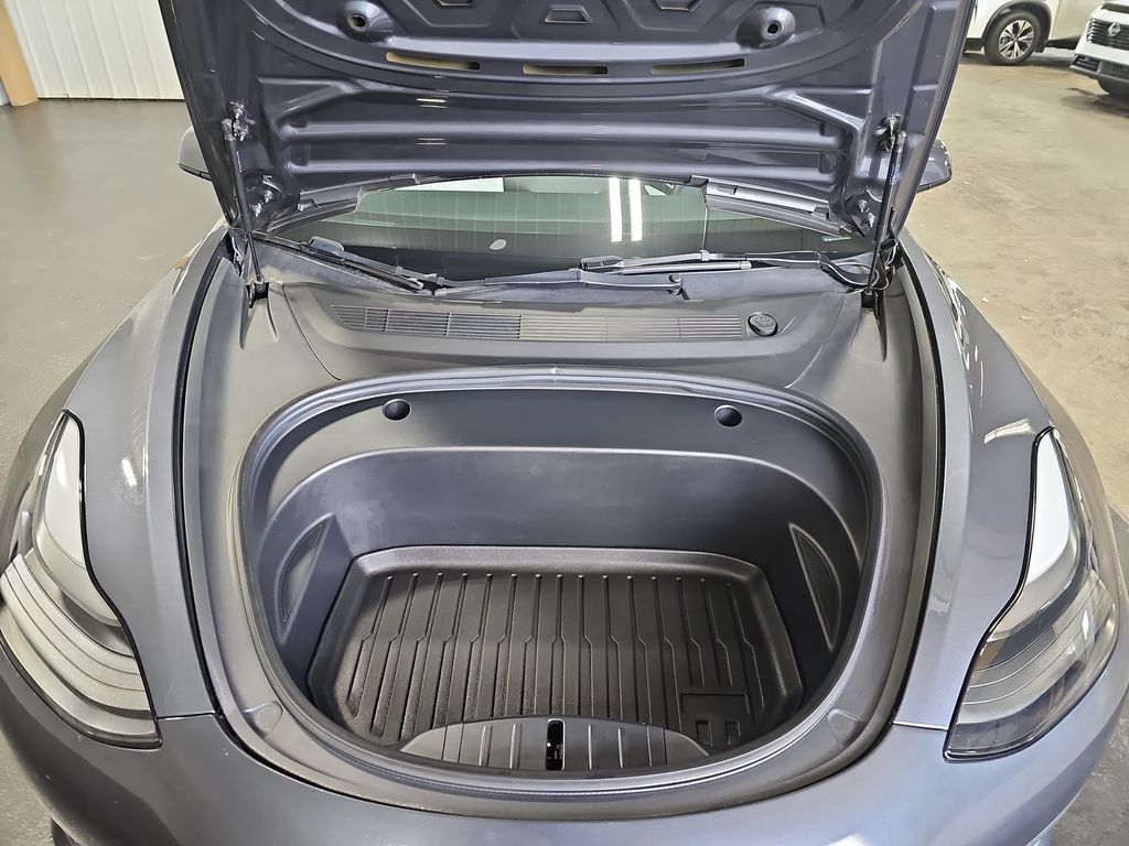 Used 2023 Tesla Model 3 Standard Range RWD image 33