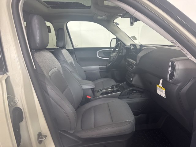 Certified 2025 Ford Bronco Sport Badlands w/ Badlands Tech Package AWD/4WD image 4