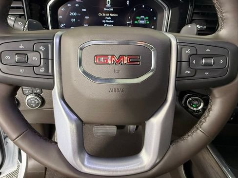 Used 2026 GMC Sierra 1500 SLT w/ SLT Premium Plus Package AWD/4WD image 28