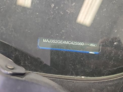 Used 2021 Ford EcoSport SE w/ SE Convenience Package image 5