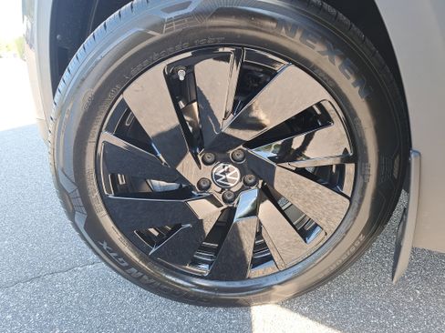 New 2026 Volkswagen Atlas SE image 33