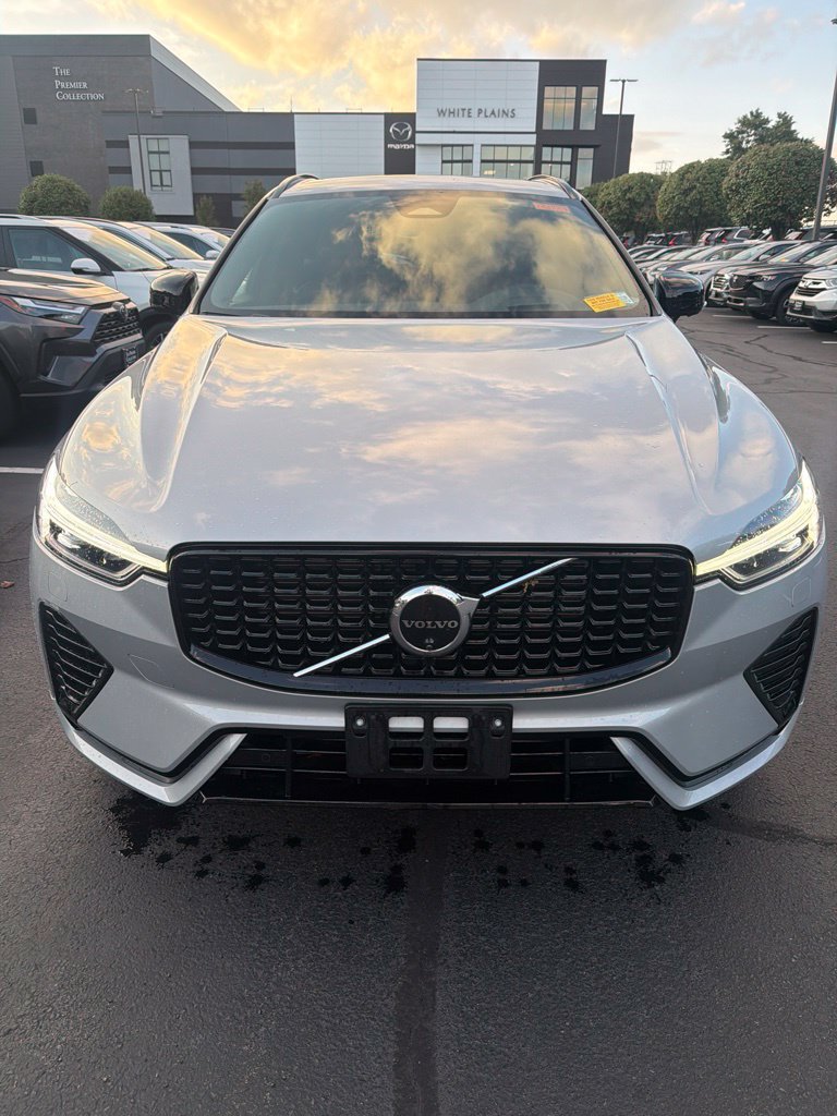 Used 2024 Volvo XC60 T8 Ultimate AWD/4WD image 5