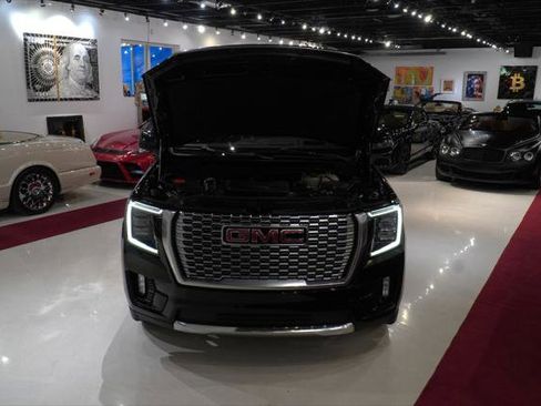 Used 2021 GMC Yukon XL Denali w/ Denali Ultimate Package image 31