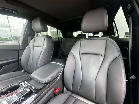 Certified 2025 Audi Q8 Premium w/ Black Optic Package AWD/4WD image 15