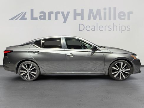 Used 2020 Nissan Altima 2.5 SR image 6