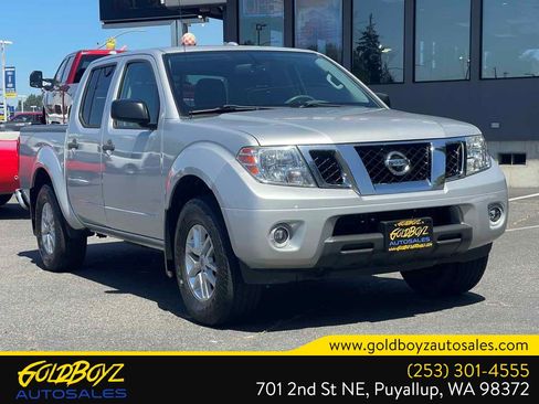 Used 2016 Nissan Frontier SV w/ SV Value Truck Package AWD/4WD image 2
