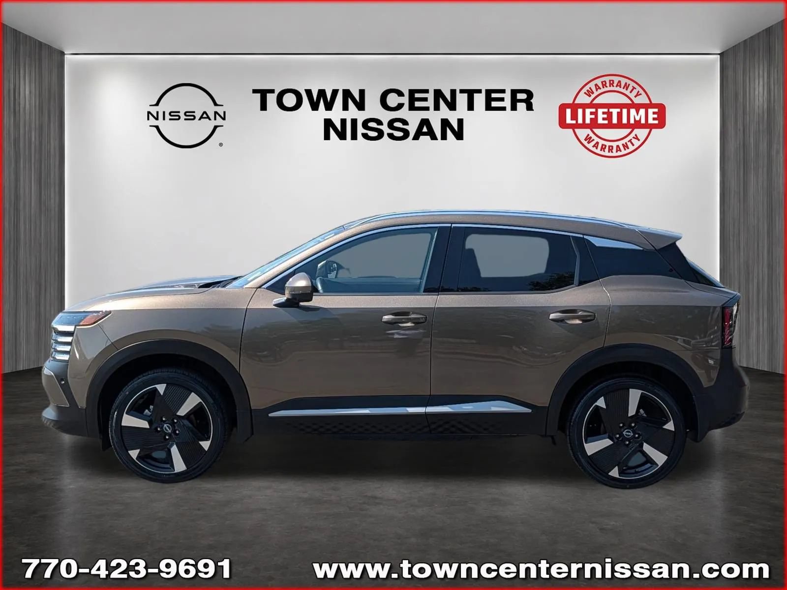 Certified 2025 Nissan Kicks SR FWD image 4