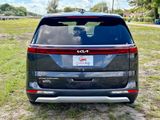 Used 2022 Kia Carnival LX image 5