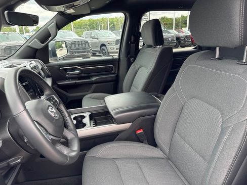 Used 2024 RAM 1500 Big Horn AWD/4WD image 44