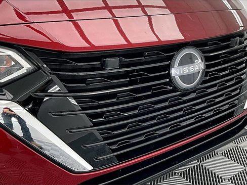 Used 2024 Nissan Sentra SV image 28