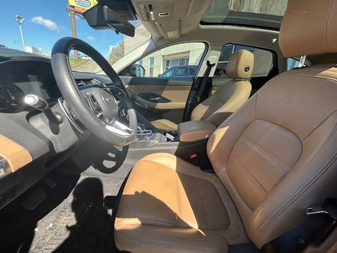 Certified 2021 Jaguar E-PACE SE image 14