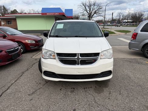 Used 2013 Dodge Grand Caravan American Value Package image 3