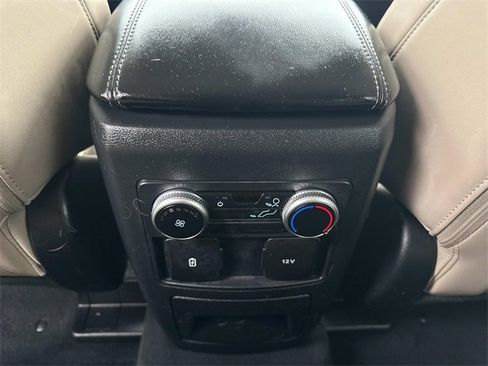 Used 2022 Ford Explorer XLT w/ Equipment Group 202A image 13