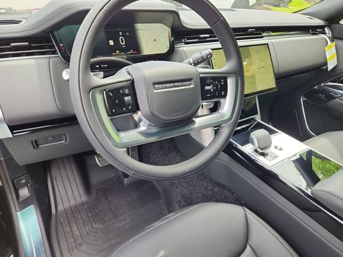 New 2026 Land Rover Range Rover Long Wheelbase SE AWD/4WD image 15