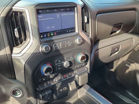 Used 2019 Chevrolet Silverado 1500 LT Trail Boss image 26