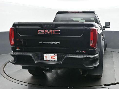 Used 2023 GMC Sierra 2500 AT4 image 4
