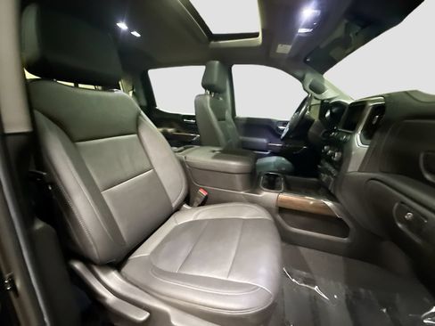 Used 2022 Chevrolet Silverado 1500 LT Trail Boss w/ Convenience Package II AWD/4WD image 33