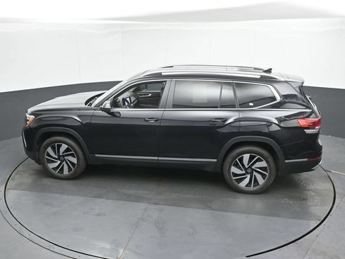 Used 2024 Volkswagen Atlas SEL AWD/4WD image 18