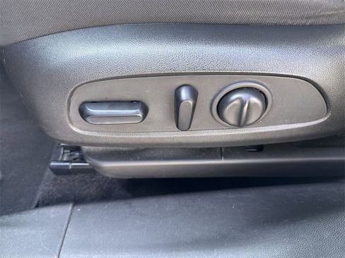 Used 2021 Chevrolet TrailBlazer LT image 10