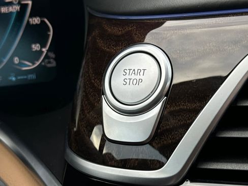 Used 2020 BMW 745e xDrive image 23