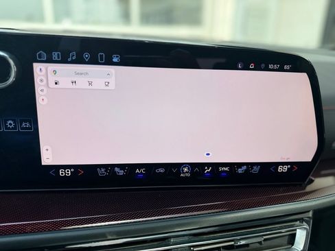 Used 2025 Chevrolet Traverse RS w/ LPO, Floor Liner Package FWD image 16