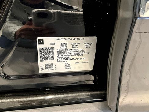 Used 2020 Buick Enclave Premium w/ Sun and Sites Package image 18