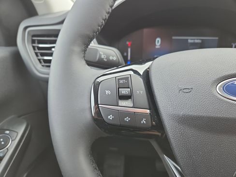 Used 2024 Ford Escape Active w/ Cold Weather Package image 11