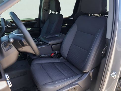 Used 2024 GMC Sierra 1500 Elevation RWD image 8
