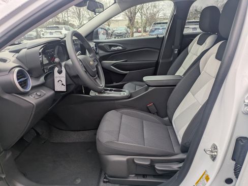 New 2026 Chevrolet Trax LS image 21