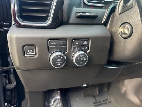 Used 2023 GMC Sierra 1500 Denali w/ Denali Reserve Package AWD/4WD image 11